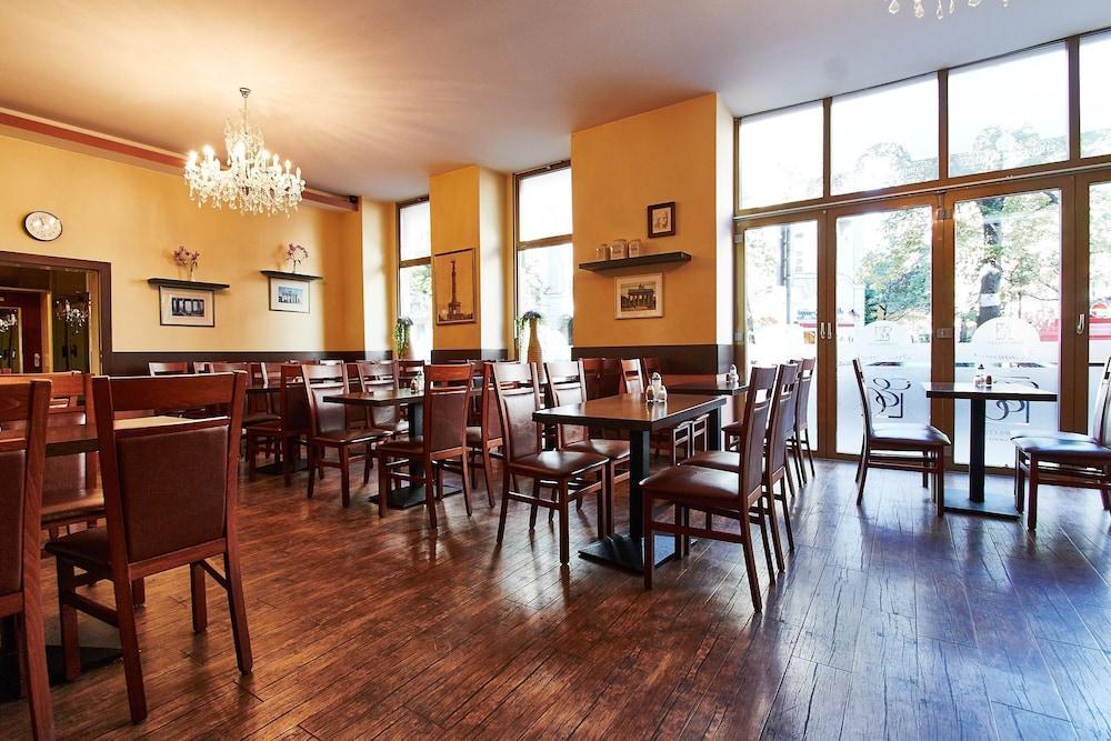 Hotel Europa City Берлин Екстериор снимка