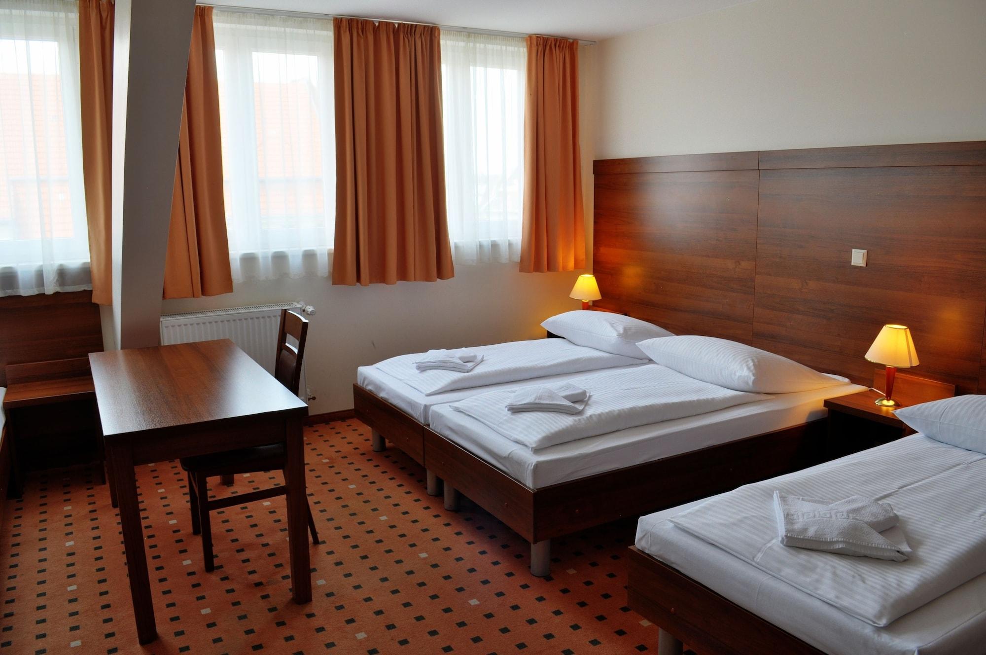 Hotel Europa City Берлин Екстериор снимка