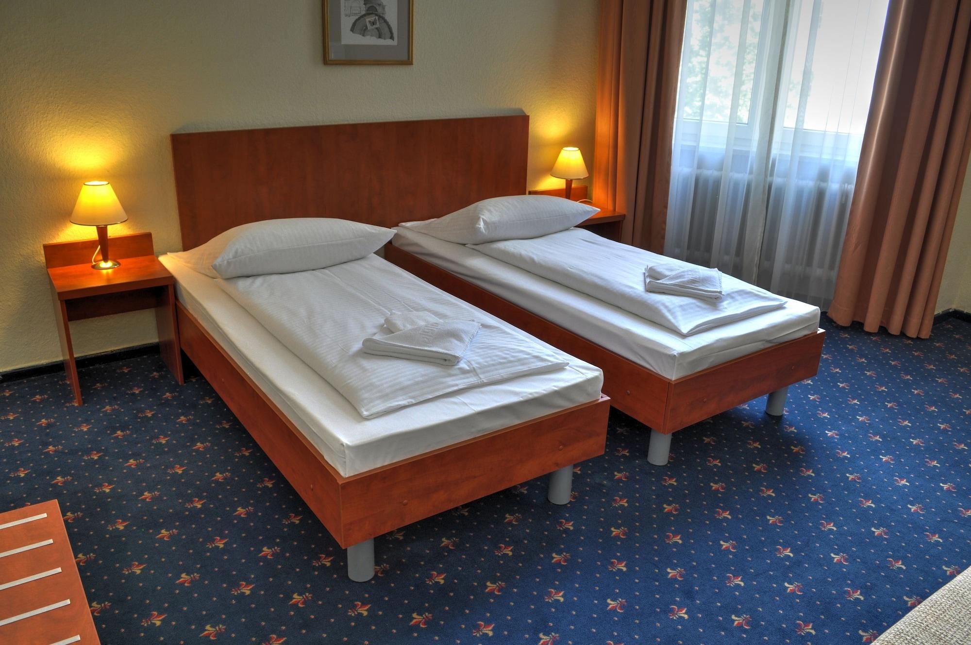 Hotel Europa City Берлин Екстериор снимка