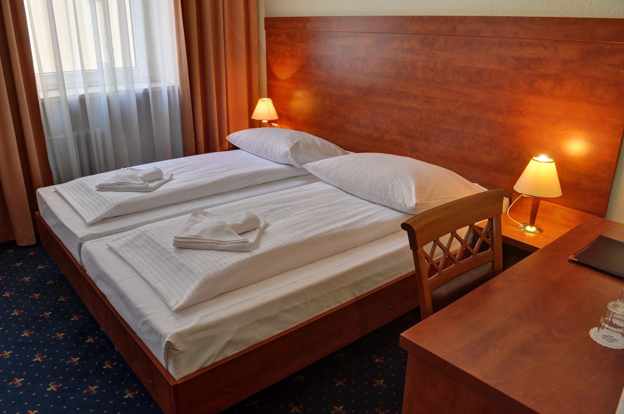 Hotel Europa City Берлин Екстериор снимка