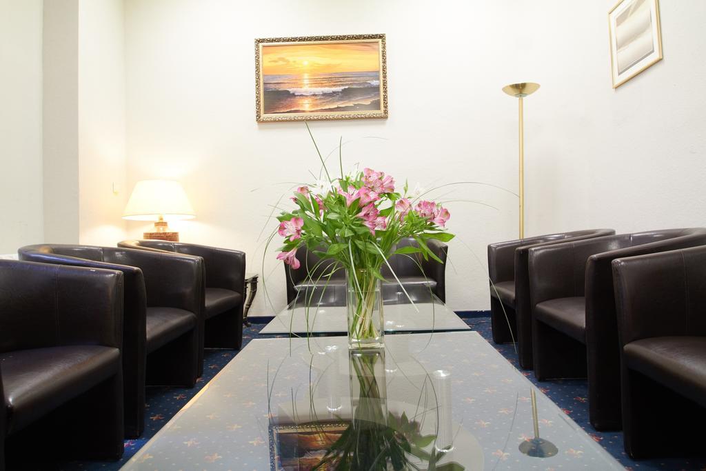 Hotel Europa City Берлин Екстериор снимка