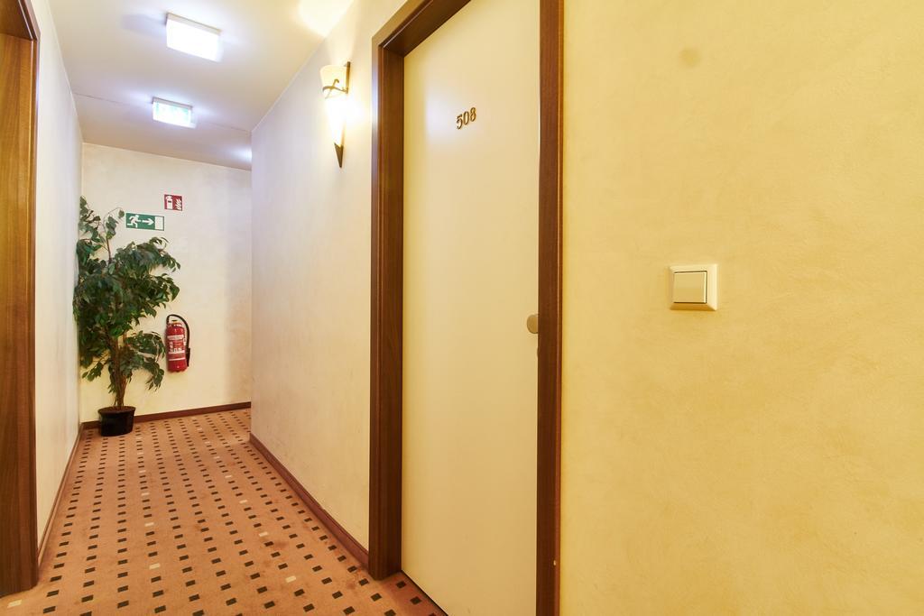 Hotel Europa City Берлин Екстериор снимка