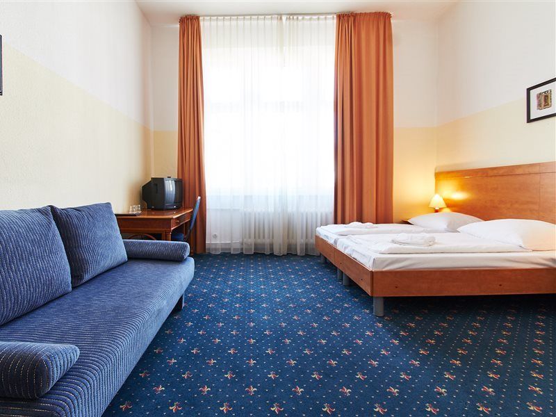 Hotel Europa City Берлин Екстериор снимка