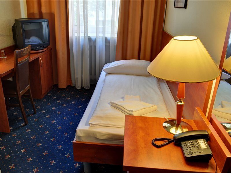 Hotel Europa City Берлин Екстериор снимка